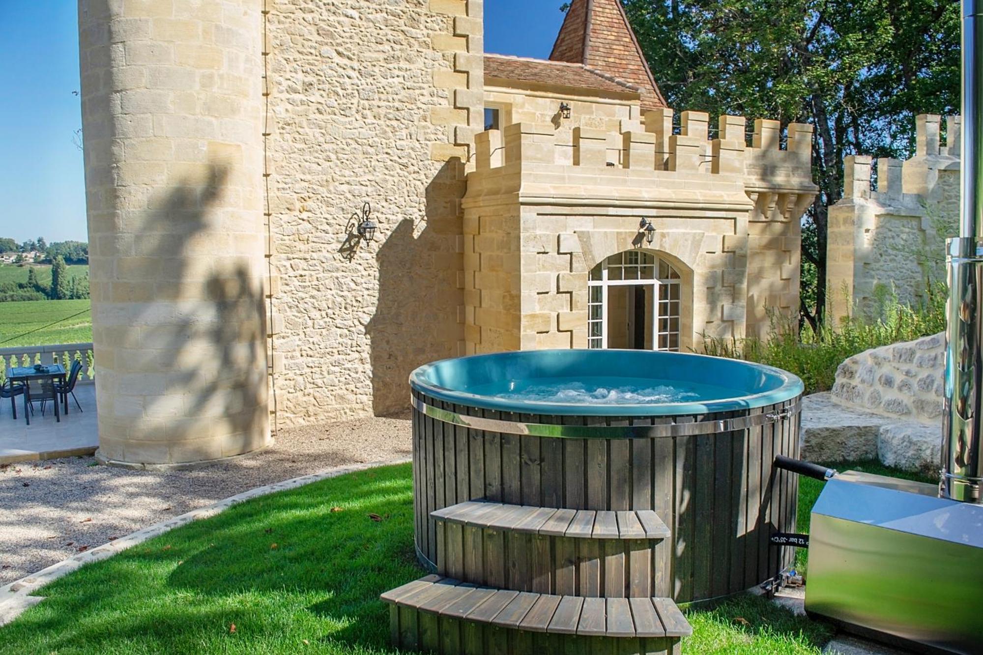 La Reserve Du Chateau De Roques Puisseguin Exteriör bild